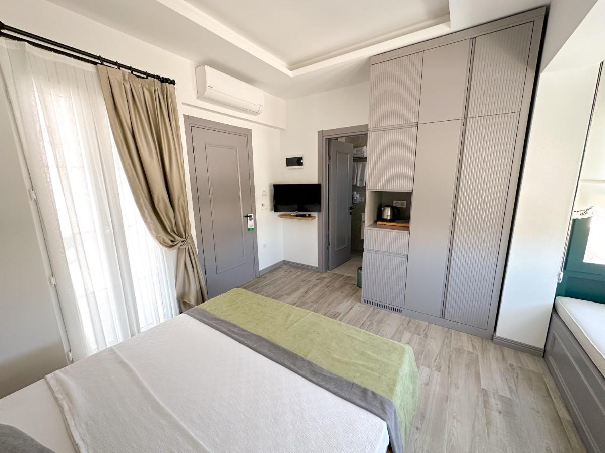Muezeyyen Hanim Konagi Alaçatı Extérieur photo