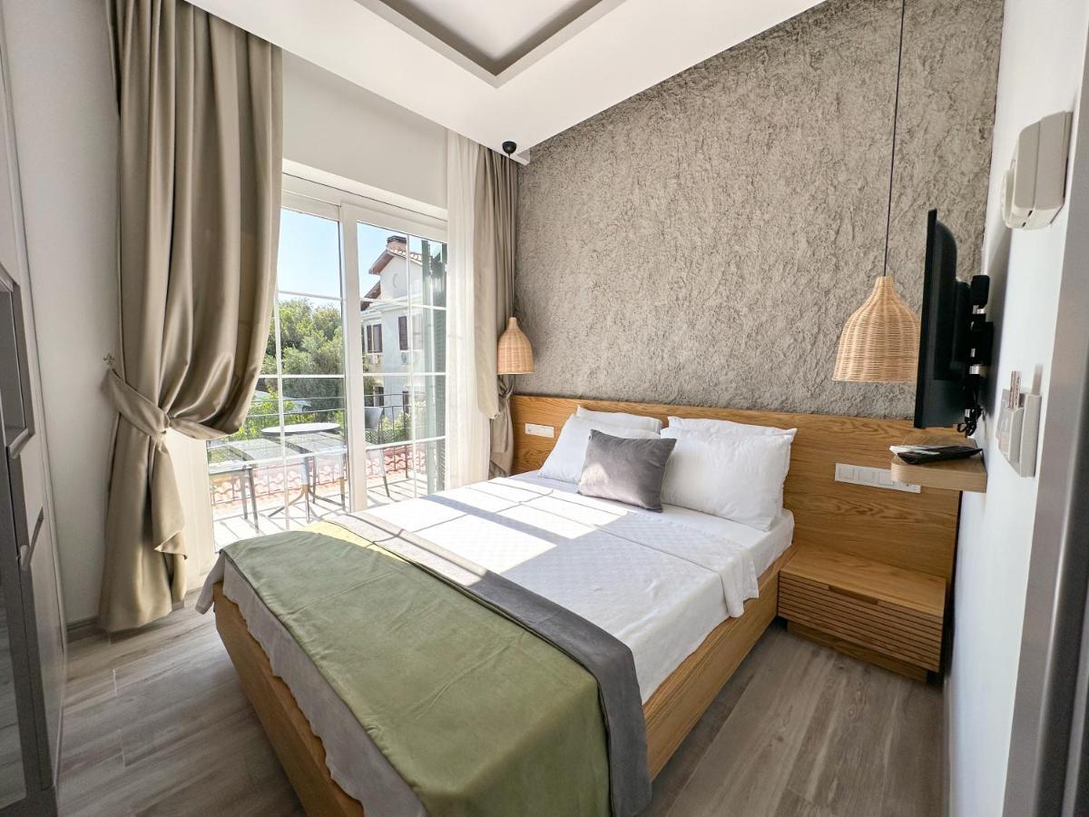 Muezeyyen Hanim Konagi Alaçatı Extérieur photo