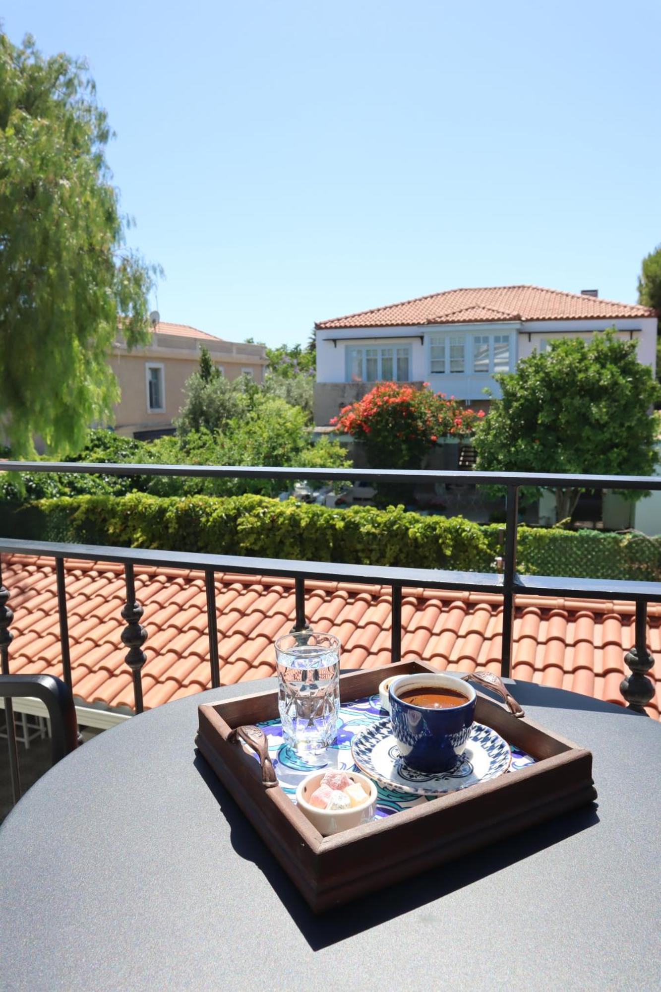Muezeyyen Hanim Konagi Alaçatı Extérieur photo