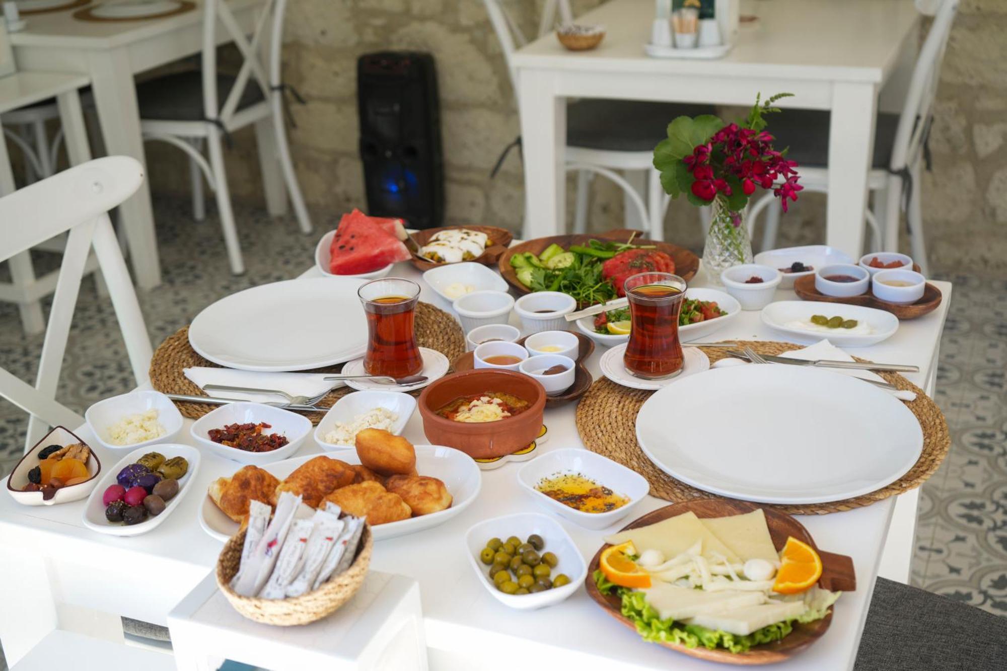 Muezeyyen Hanim Konagi Alaçatı Extérieur photo