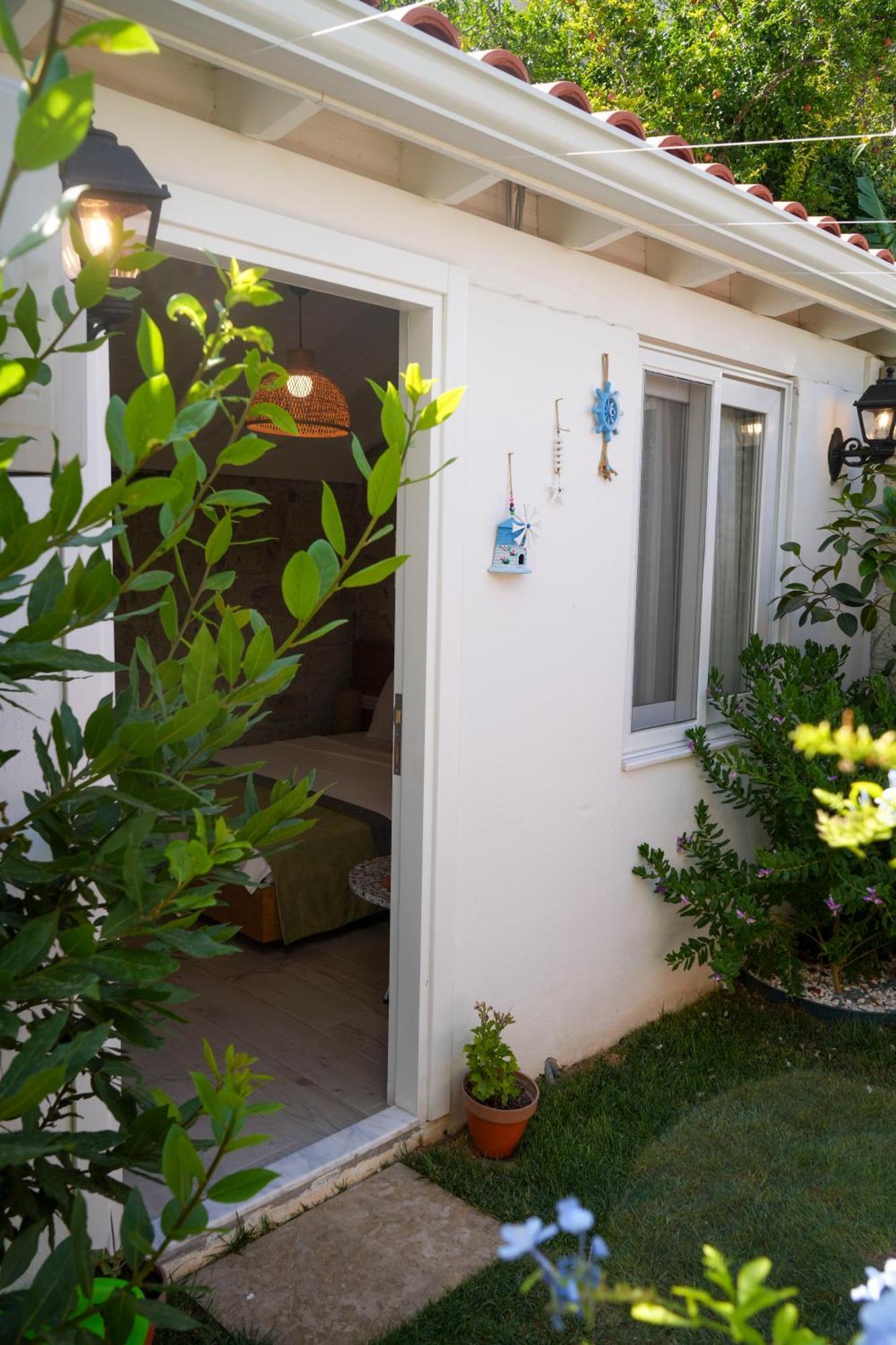Muezeyyen Hanim Konagi Alaçatı Extérieur photo
